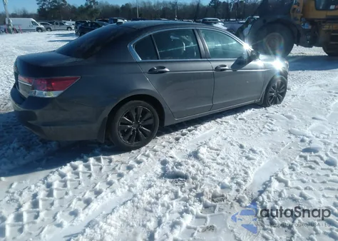 2011 Honda Accord 2.4 Ex-L z USA, uszkodzony, nr VIN 1HGCP2F88BA004913